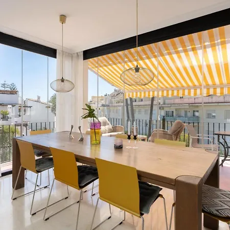 Castiglione Luxury Beachfront Duplex Penthouse Apartment *